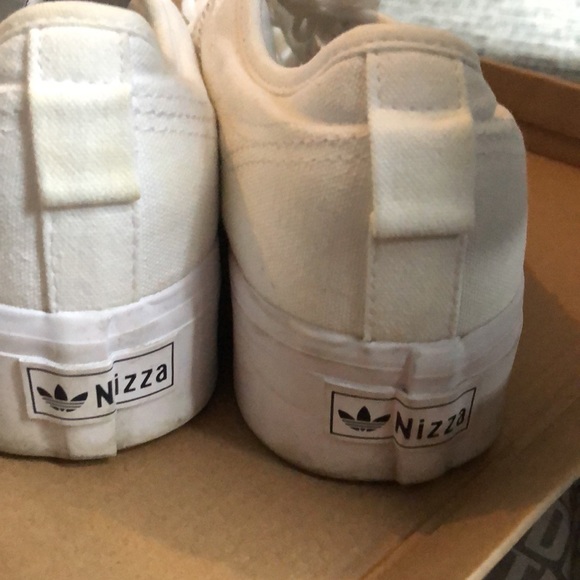 Adidas - Picture 1 of 5